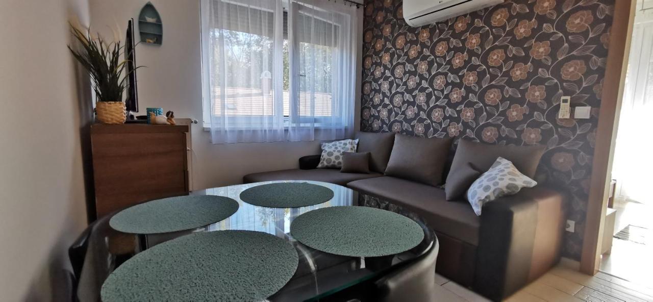Apartamento Vivi Wellness Apartman Siófok Exterior foto